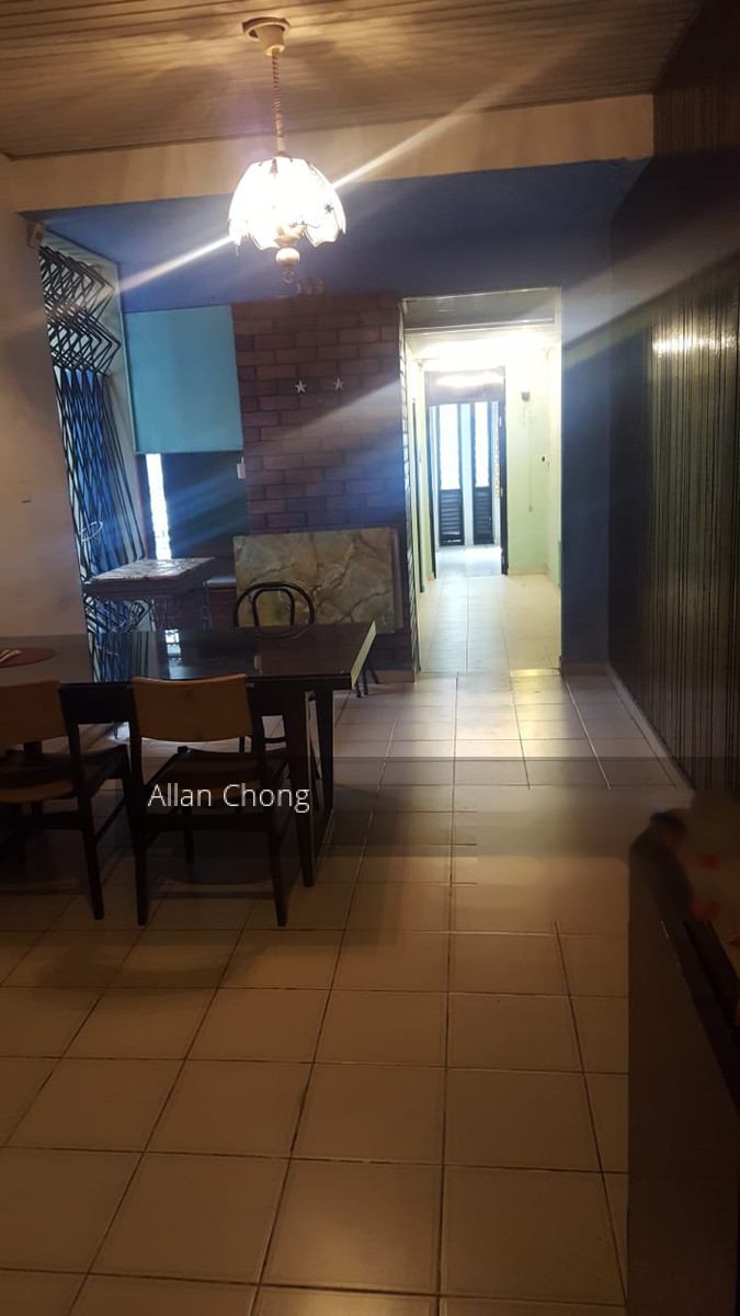 Yio Chu Kang Road (D19), Terrace #209339631